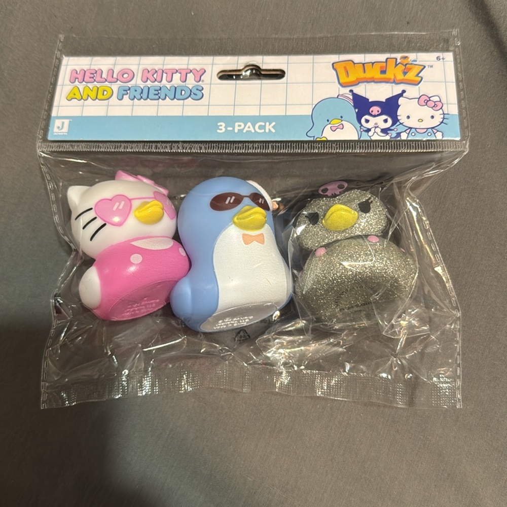 Hello Kitty And Friends® X Duckz™ Rubber Ducks 3-Pack - Picture 4 of 5